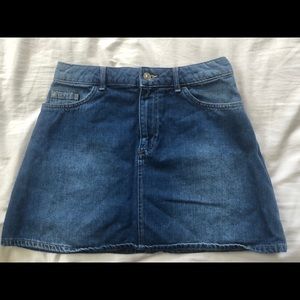 Medium washed jean skirt